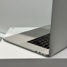 Ноутбук Apple Macbook Pro 15 2018 A1990 Touch Bar (Производство 2018) i7 2.2Ггц x6 / ОЗУ 16Гб / SSD 250Gb / Radeon Pro 555X 4Гб / 473ц-G84%-ORIG АКБ / Silver Б/У SN C02XT0BUJG5L (Г7-Ноябрь3-N8) - Ноутбук Apple Macbook Pro 15 2018 A1990 Touch Bar (Производство 2018) i7 2.2Ггц x6 / ОЗУ 16Гб / SSD 250Gb / Radeon Pro 555X 4Гб / 473ц-G84%-ORIG АКБ / Silver Б/У SN C02XT0BUJG5L (Г7-Ноябрь3-N8)